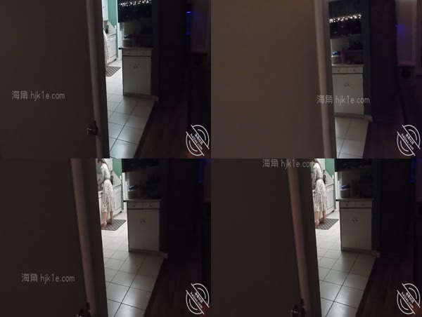 禽兽儿子看到妈妈在修空调,看的津津有味忍不住就把他给强奸了