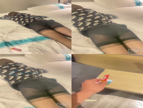 办公室恋情7.我强上了周周,现在我很慌