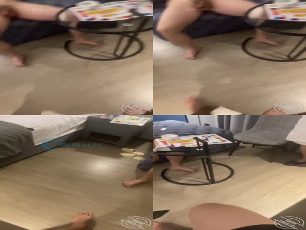 【原创视频】恳求老婆满足我的愿望,被三人轮流无套内射,精液都灌满了