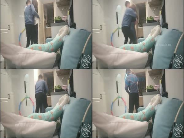 【约炮强奸】约同事到自己出租房吃饭,色心大起直接霸王硬上弓。