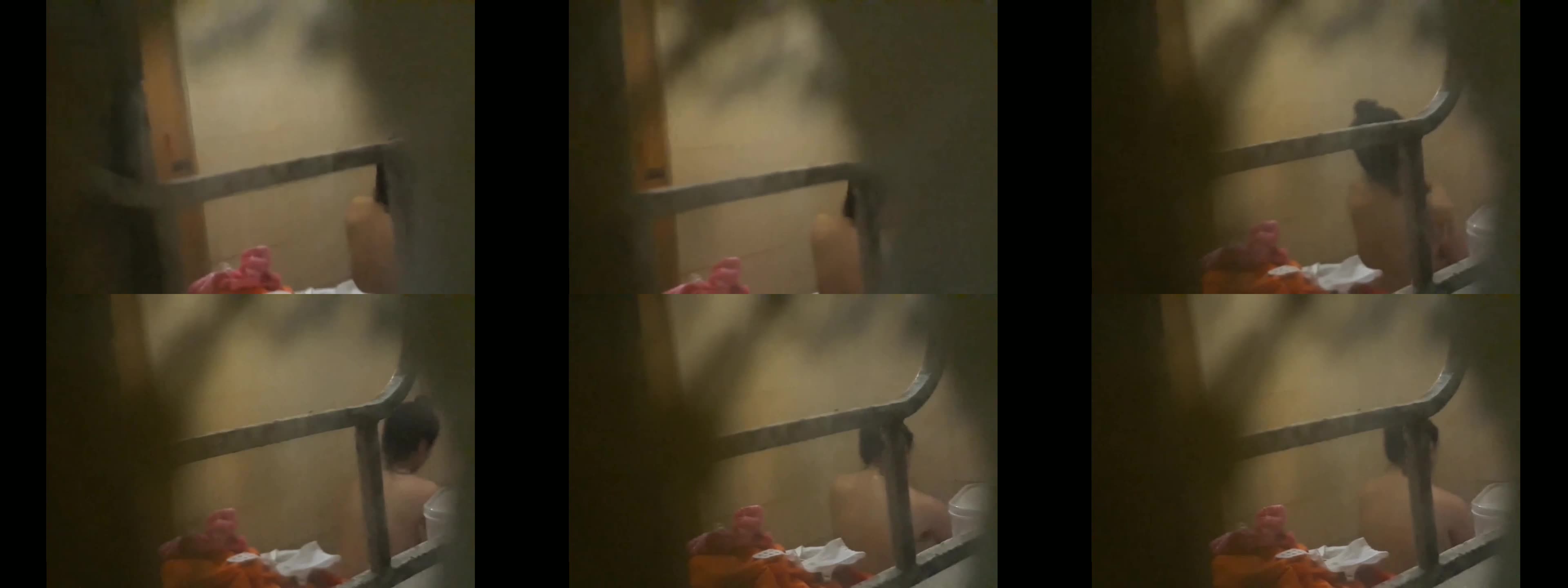偷拍姐姐洗澡好圆润的奶子啊